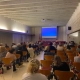 Vista des del fons de la sala dels assistents a la conferència sobre l'acompanyament amb persones amb demència des de la cura familiar, que es farà al Museu de la Mediterrània organitzada per la Fundació-Asil Hospital de Pobres i Malalts de Torroella de Montgrí.